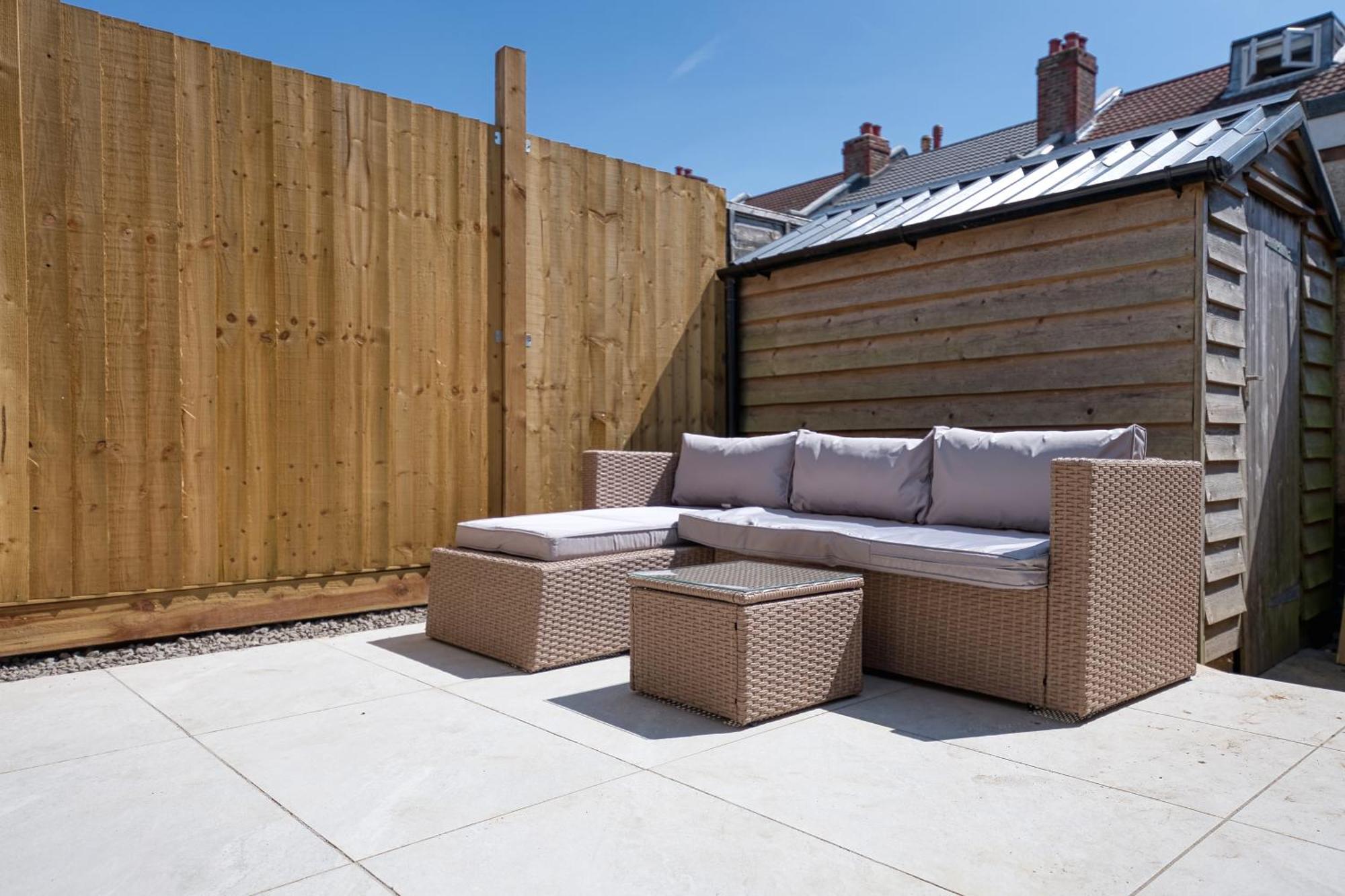 Stunning Design 3-Bedroom Townhouse Retreat In Southsea, Sleeps 8, Chic And Spacious - By Blue Puffin Stays Portsmouth